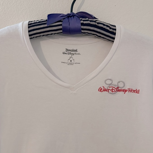 Disneyland Walt Disney World t-shirt - Picture 2 of 5